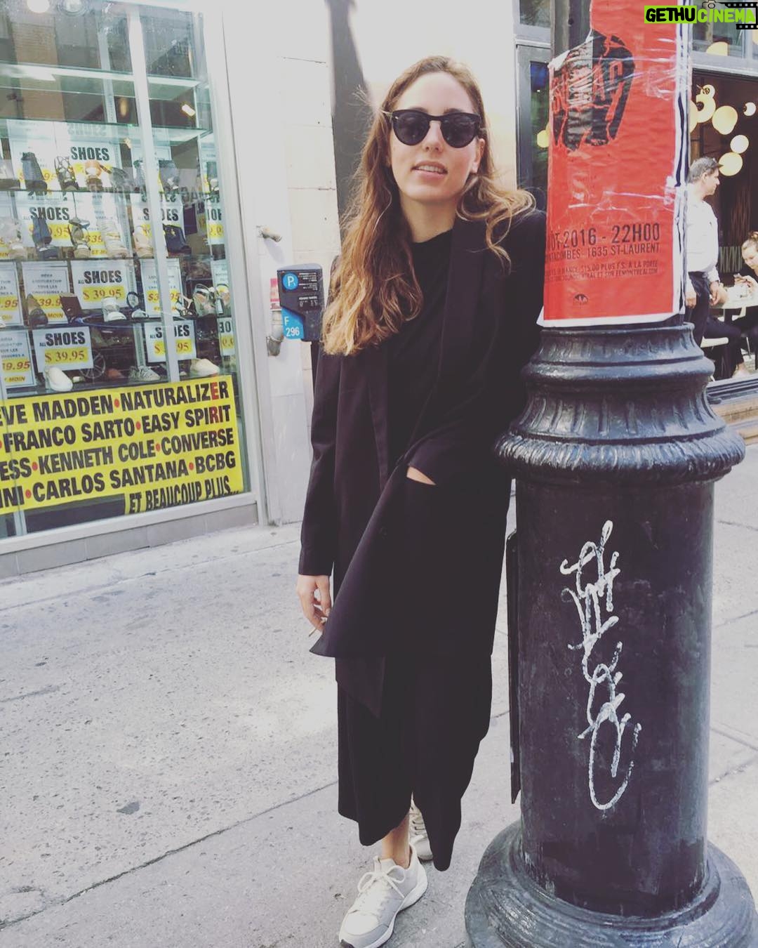 Öykü Karayel - 219.4K Likes - Those were the days @cameranoir_ 🇨🇦