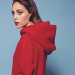 Öykü Karayel Instagram – 💅🏻@ezgikarayel