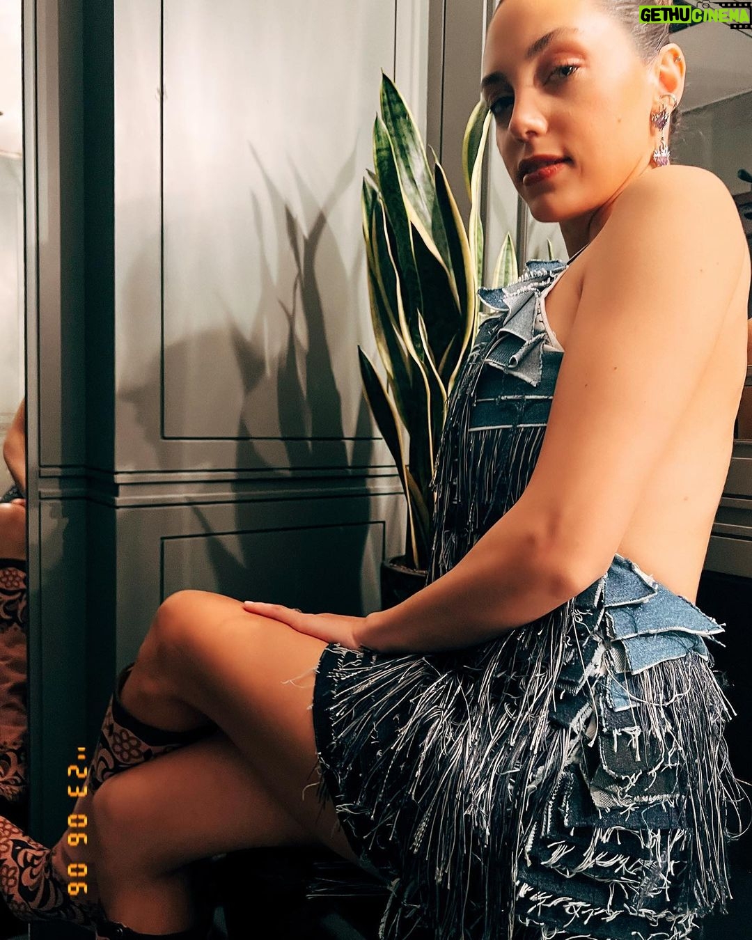 Öykü Karayel Instagram - I have a winner @canbonomo 🤩 Hey sis✋🏻thanks for this whole amazing look, so proud of you 😍 @ezgikarayel