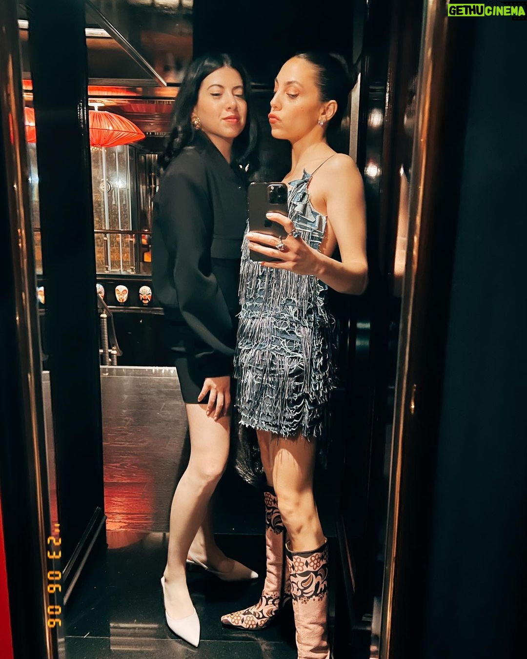 Öykü Karayel Instagram - I have a winner @canbonomo 🤩 Hey sis✋🏻thanks for this whole amazing look, so proud of you 😍 @ezgikarayel