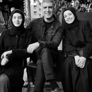 Özcan Deniz Instagram - @ozgunamal @dizikizilgoncalar