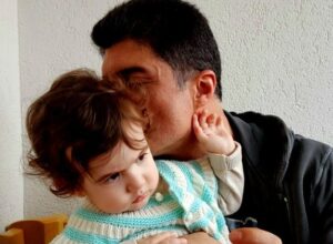 Özcan Deniz Instagram - Oooohhh miss..yegen kokusu.Aile candir..