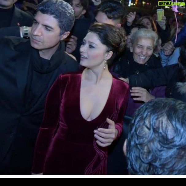 Özcan Deniz Instagram - #ikincisans #berlin #gala si..filme ilgi muthisti..ilkkez filmi burada seyirci gibi izledim..hep beraber gulup hep beraber agladik desem yeridir.tesekkurler herkese..danke schön:)