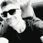 Özcan Deniz Instagram - Gergin bi rahatlik..!