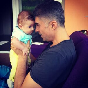 Özcan Deniz Instagram - Bu gun dayi olma gunu..yegen candir..