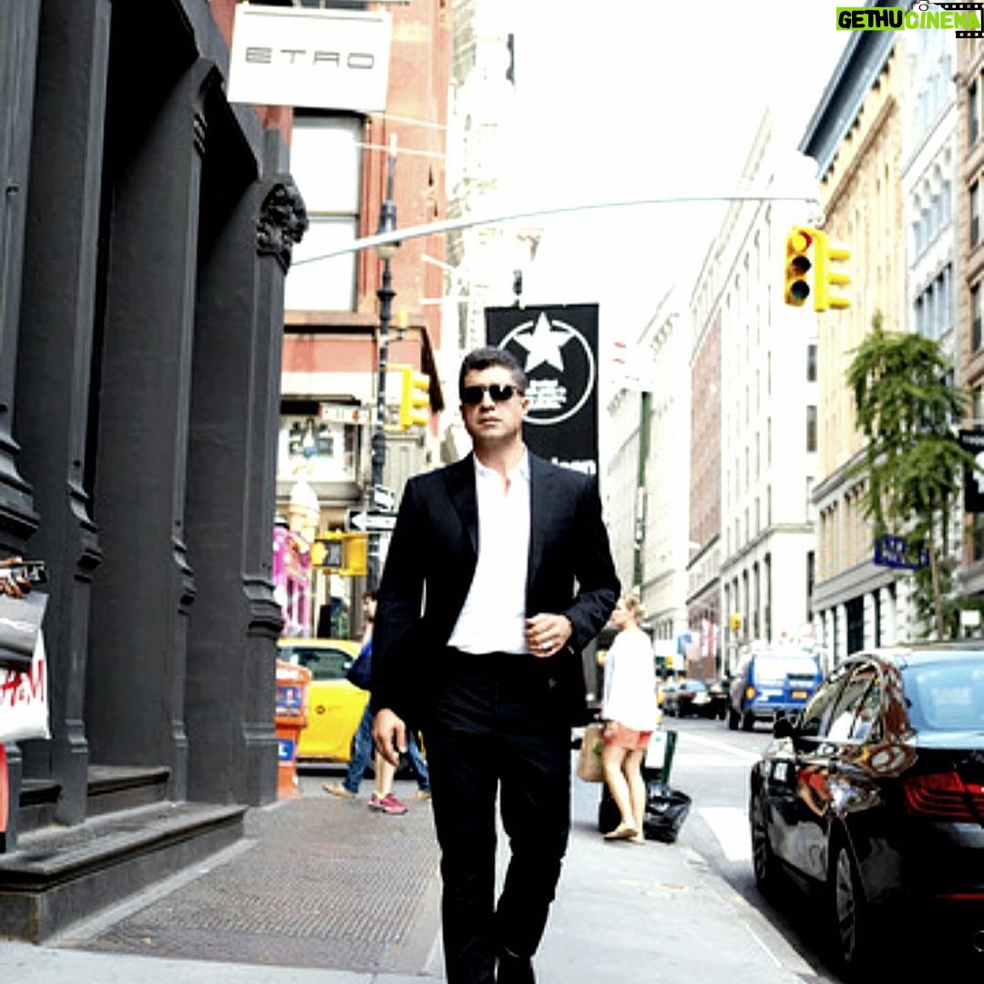 Özcan Deniz Instagram - @yulia_yns #nyc #newyork #stil #fashion