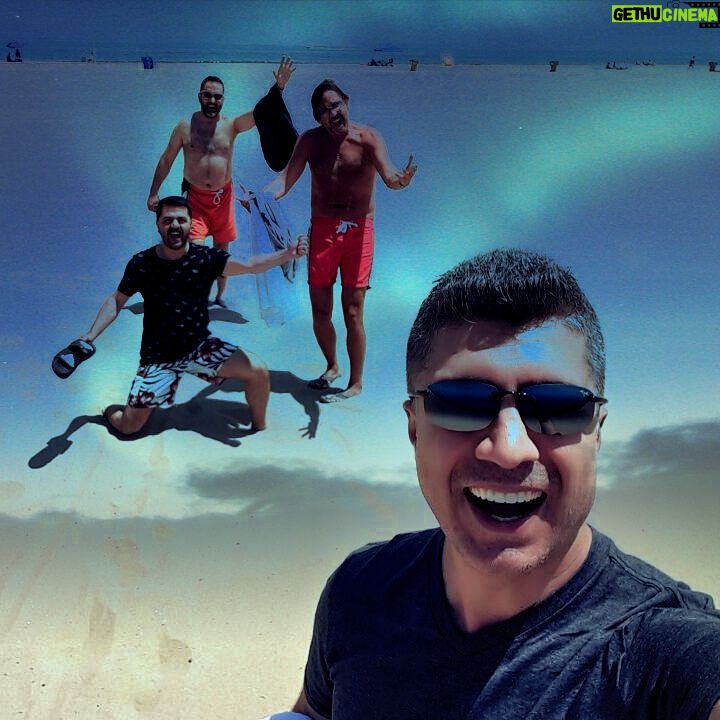 Özcan Deniz Instagram - Santa Monica dan Gulmek adli bi fotograf..@burcinbirben @hakanmericliler@erhannewyork