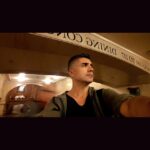 Özcan Deniz Instagram - "Haberim yokken cek"pozuma Trollenen hayalet.!