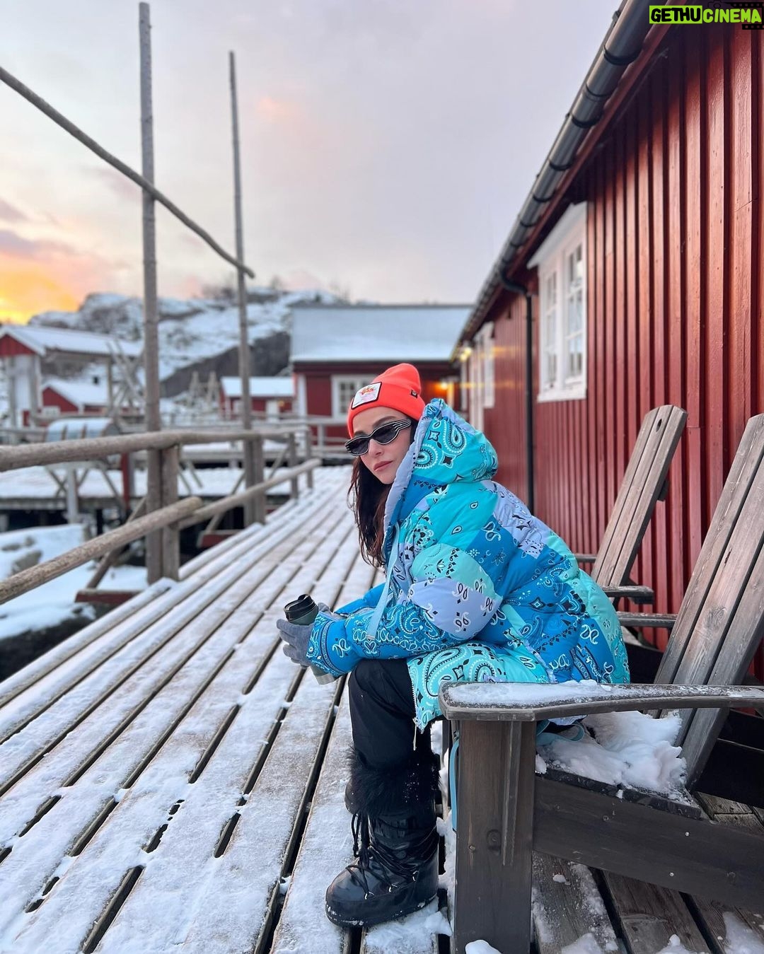 Özge Gürel Instagram - ☃️🤍 Nusfjord I Lofoten