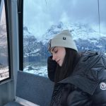 Özge Gürel Instagram - Buralar hep dutluk 🫠 Lauterbrunnen, Switzerland -Swiss Alps