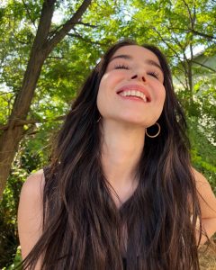 Özge Gürel Instagram - Annem aşure yapıyor koş dediler 😍🎉