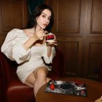 Özge Gürel Instagram - A day in Venice 🍓✨