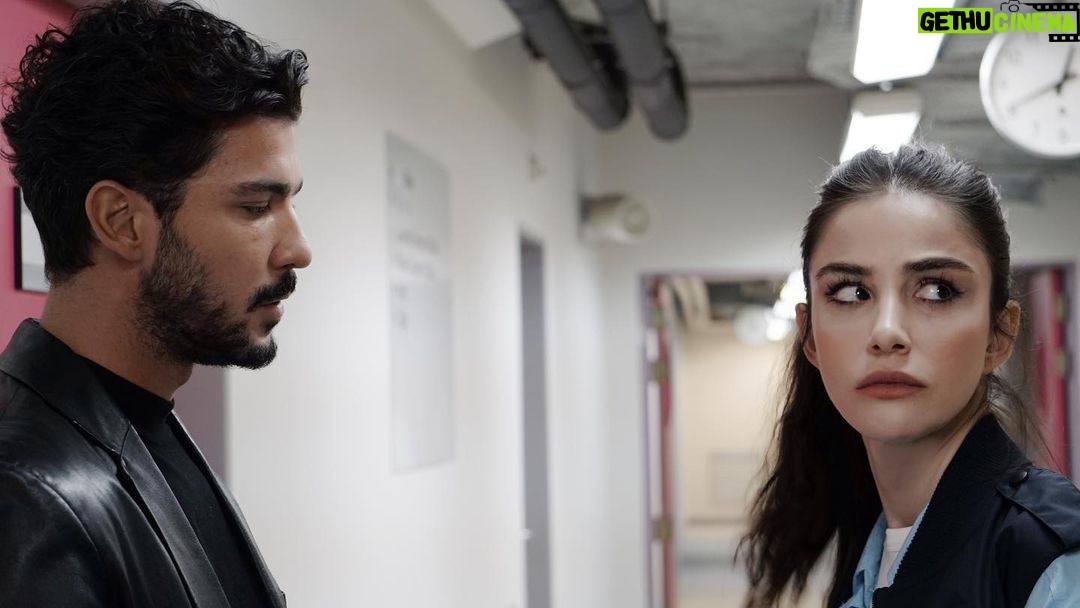 Özge Gürel Instagram - O zaman bu akşam Sipahi ♥️💫 @sipahidizitv