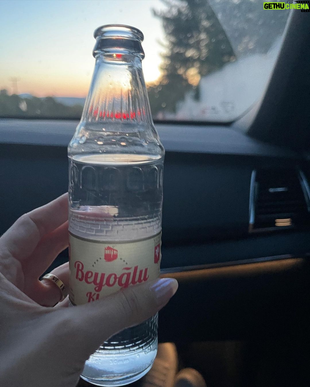 Özge Gürel Instagram - Let’s talk about last weekend 😎