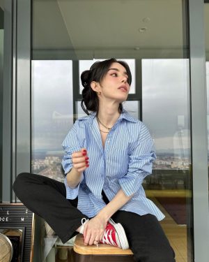 Özge Gürel Instagram - Kakül perileriyle orta yolu bulduk 😂🤦🏻‍♀️