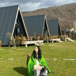 Özge Gürel Instagram - Biz bi’ doğaya döndük 🍀♥️ @alemdergisi 💫