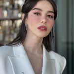 Özge Gürel Instagram - White on white 🤍⚡️ #reklam