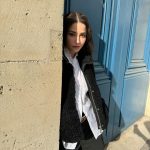 Özge Gürel Instagram - Belli ki sevdiğimiz bi’ kapı 😂🚪🤷🏻‍♀️