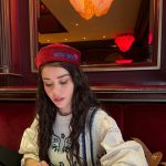 Özge Gürel Instagram - ☕️🥐