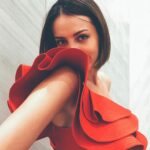 İrem Sak Instagram – 🎁 want a gift?