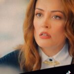 İrem Sak Instagram - Kızınca çok tatlı oluyorsun Müge Türkmen 😍 #kuşuçuşu #netflix