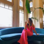İrem Sak Instagram - merhaba bahar 💘 Elbise: @wearsisters