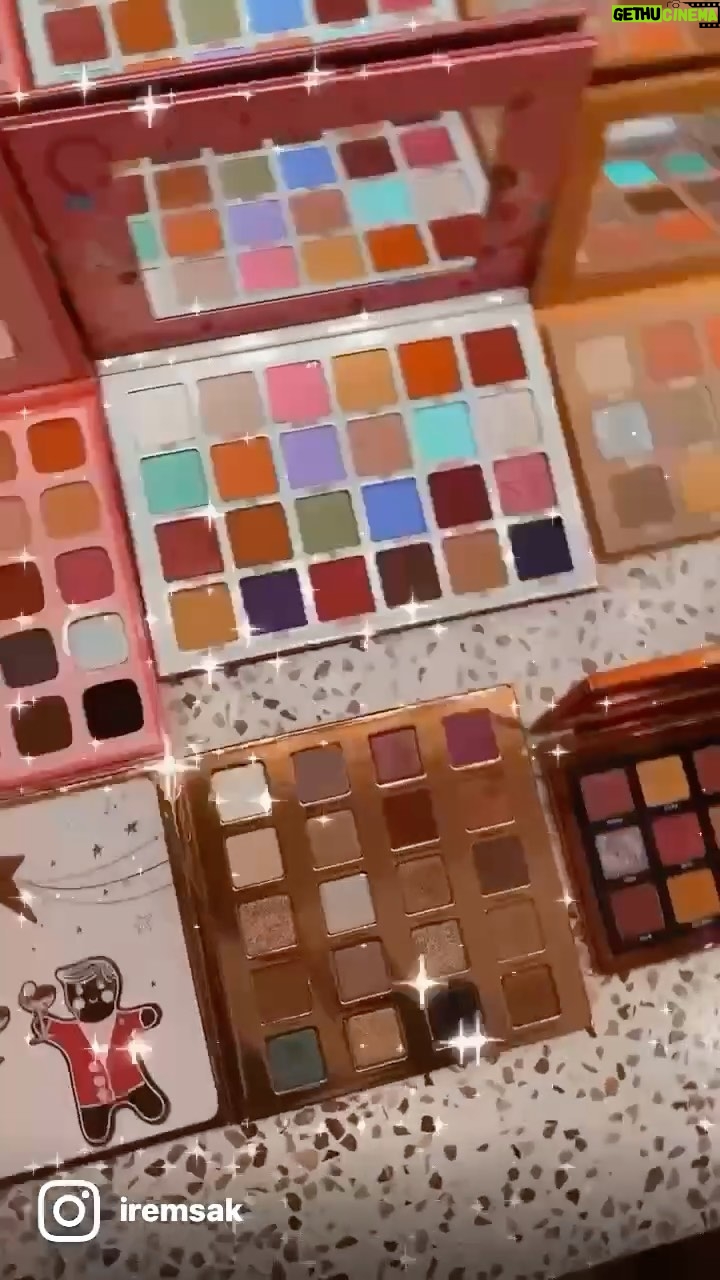 İrem Sak Instagram - @fezialtun ile hayatınız renklensin.