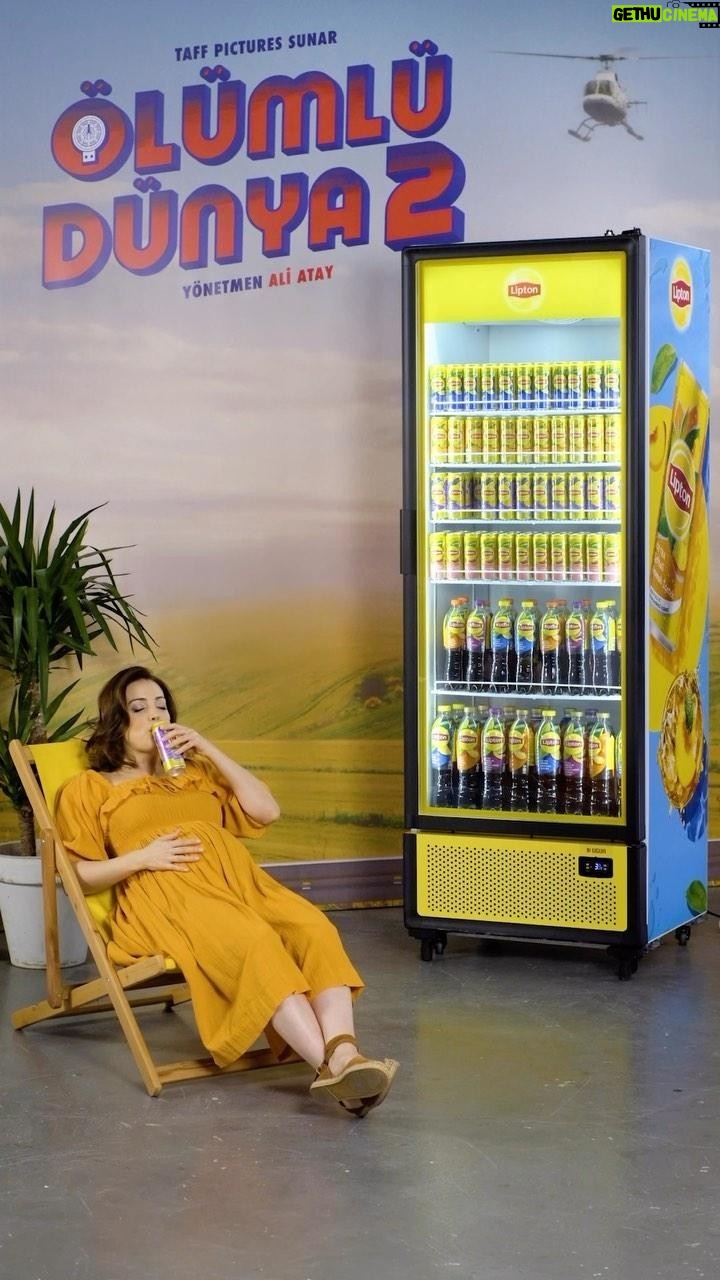 İrem Sak Instagram - Ölümlü Dünya 2, ŞİMDİ SİNEMALARDA denmiştir ! 💛 @liptoniceteatr