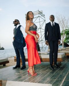 C4 Pedro Instagram - Por favor, não deslizar para o lado 😩 GREGA 🎵 @djblack_spygo FT @c4pedro_official & @_brunaamado _________ Link na bio Luanda, Angola