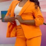 C4 Pedro Instagram - E DE ZERO A 10 QUANTO É QUE DÁS A ESSA MORENA DE ANGOLA? HIT DE TODOS OS ANGOLANOS Morena achada 🎵 @c4pedro_official 🎙️ ________________ @stela.de.carvalho ❤️