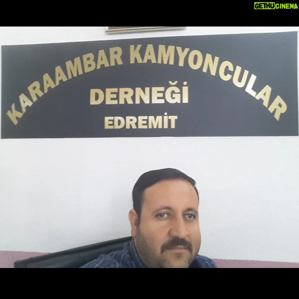 Şahan Gökbakar Instagram - Selamünaleyküm, üye gaydı yapacaaadım da... 🤣 #recepivedik7 hayaldi gercek oldu😳🤣🤣