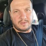 Şahan Gökbakar Instagram – Benim yaptigim instagram yayinlarini alip, Youtube uzerinden yayinlayan ve bu sekilde haksız gelir elde eden kişiler ve kanallar artık, elde ettiginiz gelir cebinize degil, yangin magdurlarina gidecek. Youtube ile gorusup bu yanlisi bir hayir isine dondurduk… sevgiler