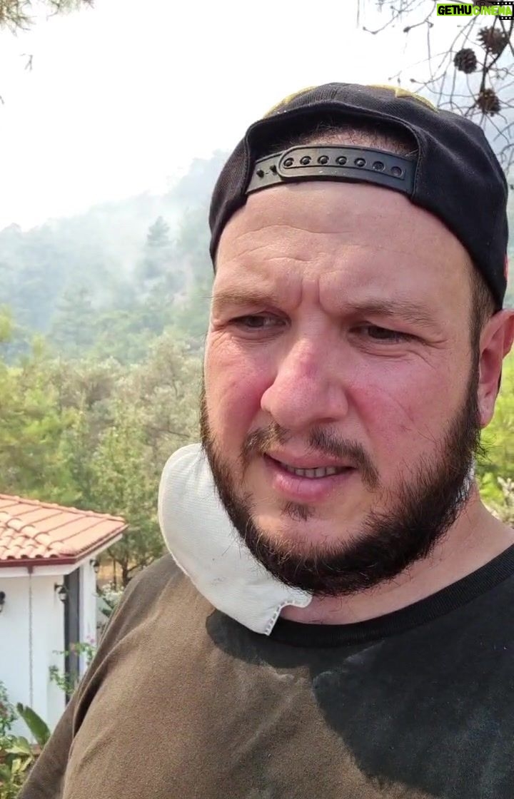 Şahan Gökbakar - 117.3K Likes - vadiyi havadan ve yerdeb tutuyoruz.surekli izliyoruz.. hazir bekliyoruz