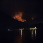 Şahan Gökbakar Instagram – Çaresizlik çok kötü şey… Tüm vadi alev aldi… Sonduremedik şu lanet şeyi… Bekliyoruz… #yangın Delikliyol Koyu