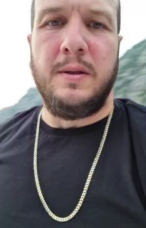 Şahan Gökbakar Instagram - SOGUTMA OLMADIGI ICIN TEKRAR ALEV ALDI....
