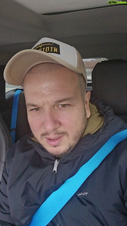 Şahan Gökbakar Instagram - 🤣🤣🤣 Allah da sizi guldursun vallahi😁😁🤣🤣🤣🤣