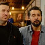 Şahan Gökbakar Instagram – “Erdal ile Ece” aslında Disney için çektiğimiz bir dizi projesiydi. Platformun birçok yerli projeyi yayınlamama kararı almasının ardından, biz de yeni bir karar aldık.
En sevdiğimiz üç bölümü seçtik ve bir film olarak sinemada sizlerle buluşturmak istedik. Erdal ve Ece’nin üç komik hikayesini beraber izleyip gülmek dileğiyle… 23 Şubat 2024 de görüşmek üzere❤️ ⭐️fragman link bio da⭐️