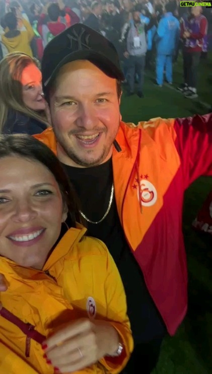 Şahan Gökbakar - 162.4K Likes - We are the champions💛❤️🏆 #galatasaray #şampiyon
