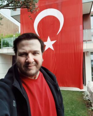 Şahan Gökbakar Instagram - "Ey Türk gençliği! Birinci vazifen; Türk istiklalini, Türk cumhuriyetini, ilelebet muhafaza ve müdafaa etmektir."

Işte tam da onu yapmaya gayret ediyoruz Atam.

#19mayıs 
Kutlu olsun