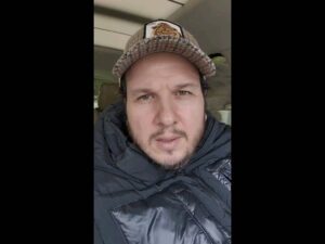 Şahan Gökbakar Instagram - Kerem Kınık twitter sohbetimize videolu cevap. Twitterdan yayinlayamadım. Yaz yaz da yoruldum. Burdan  buyrun Kerem bey... @drkeremkinik