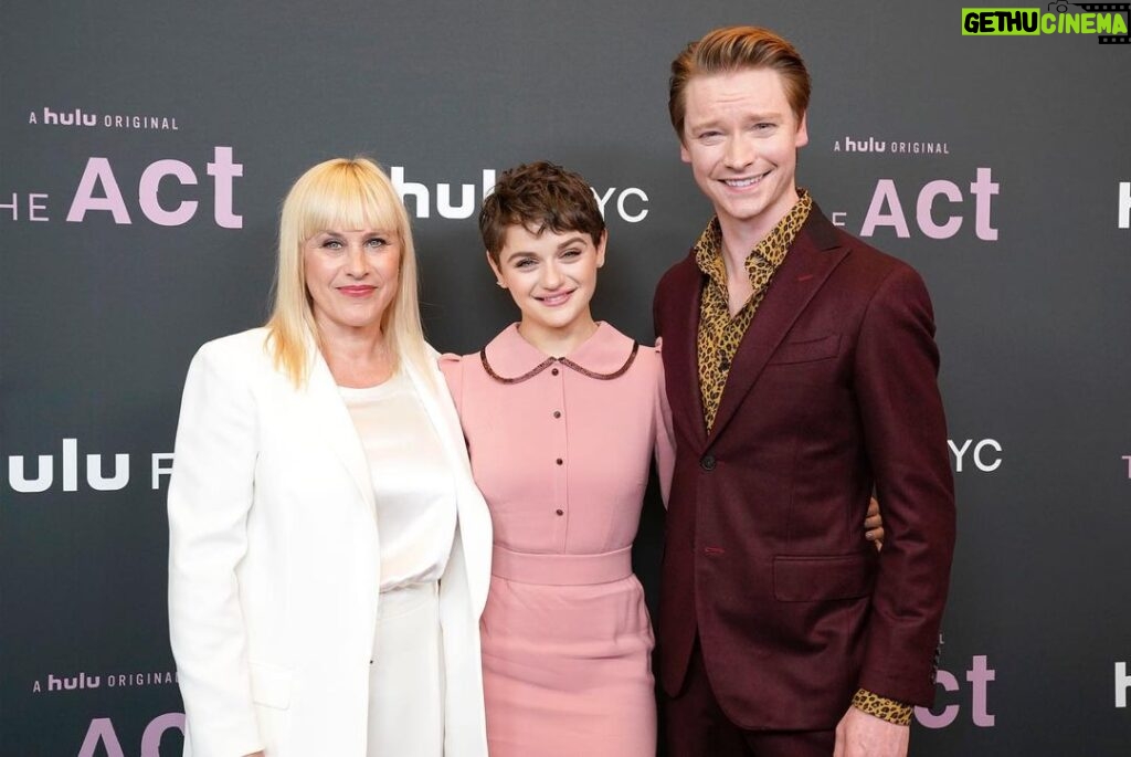 Calum Worthy Instagram - Last night at the Emmy For Your Consideration Event for @theactonhulu #TheActFYC. I am still in awe of these incredible artists that I had the privilege of working with. - Publicist: @brooksbutter Stylist: @warrenalfiebaker Suit: @eidos 🕺 Hair & Make-Up: @heyannabee