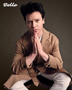 Calum Worthy Instagram - Yo Riverdale. You need someone to play Jughead’s quirky, awkward brother Bottlehead? Call me ☎️ 📸 : @bellomag