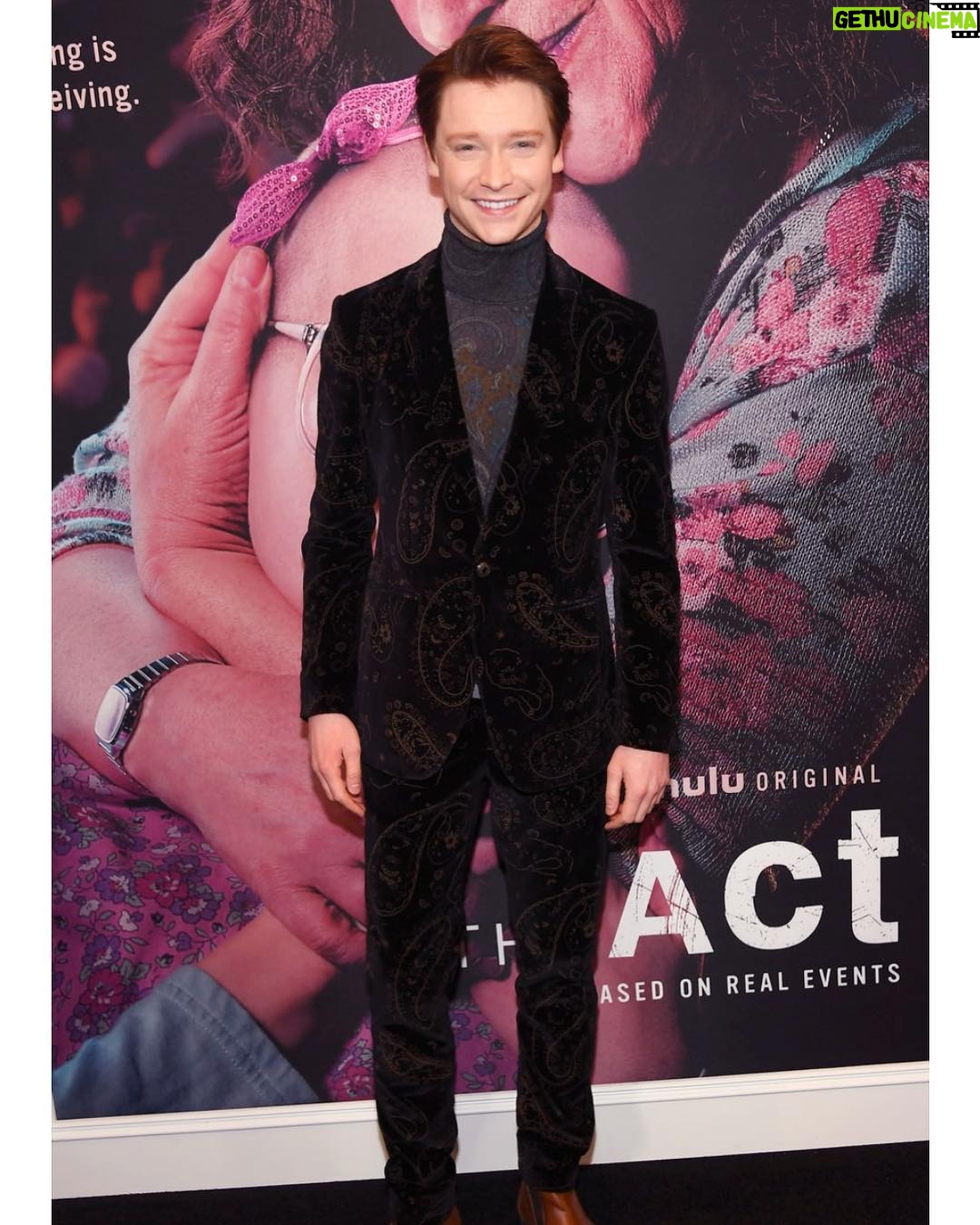 Calum Worthy - 45.5K Likes - I know I’m late posting this 📸 but I was busy solving world peace and watching Ex On The Beach.
Stylist: @avoyermagyan 👔: @etro
First 2 episodes premiere tomorrow on @hulu