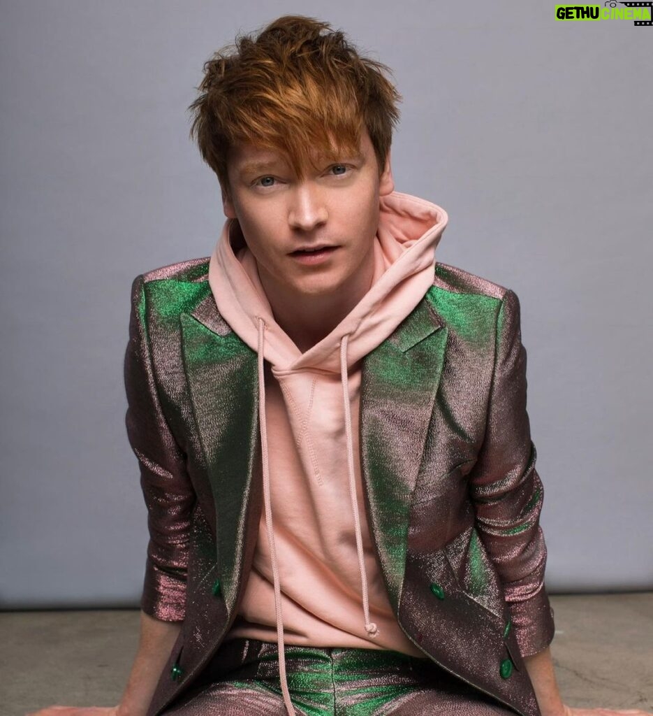 Calum Worthy Instagram - Thank you for all of the incredibly kind birthday wishes :) My wish this year, is for you to follow these organizations: @greenschoolscampaign @one @climatereality @mercyforanimals 📸 @grumpymagazine 📸 Editor-In-Chief: @jazzieperrier Story: @thildariou Photography: @emilysandiferphotography Videography: @anissavisuals Styling: @apuje Stylist Assistant: @georgesaintthomas Grooming: @heyannabee using @oribe and @glossier