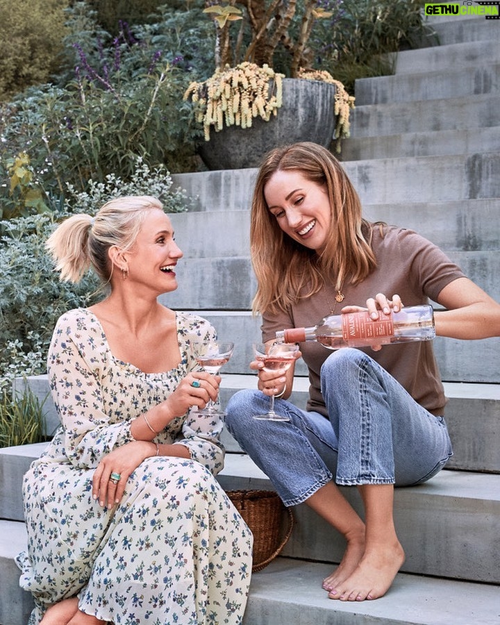 Cameron Diaz Instagram - Introducing @avaline! 🌟 It all started two years ago on a beautiful Los Angeles afternoon in the backyard with @katherinepower. We realized that we knew the contents of everything that went onto and into our bodies—why not wine? Our journey to answer that question led us to create @avaline, a range of clean wines. I’ve always believed that the key to wellness is balance. ⚖️ Creating a clean wine that is full of natural goodness and free from dozens of unwanted and undisclosed extras helps me find that balance when I’m enjoying a glass of wine. It’s wine at its purest, created for those who embrace the pleasure of a whole life and a relaxed approach to wellbeing. 🍷✨ Link in bio. Cheers to that! CD #avaline Los Angeles, California
