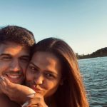 Camila Loures Instagram - Por muito tempo tive medo do amor, tive medo de amar, tive medo de sofrer e qndo eu tentei tomei na cara dnv, mas Deus fazendo tudo perfeito como sempre, não deixou eu traumatizar e me fechar novamente pro amor, ele me trouxe um presente! Eu pensei mto se compartilhava ou não, se ta cedo ou não, mas não tem pq eu não compartilhar, afinal eu mereço ser feliz, são 4 anos de historia, e do nada a gente se reencontrou (sim conheço ele a mais de 4 anos, vou contar dps nossa historia kkk) enfim .. eu to vivendo um sonho, eu to vivendo algo tão gostoso, eu to vivendo tudo q pedi a Deus, um relacionamento leve, um homem q me ensine, q me faça rir, q cuida de mim e como é dificil deixar ser cuidada qndo sempre você q cuidou, q delicia ter alguém q te escuta, q ama estar com vc, alguém q quer construir uma família… obrigada Deus! simm, vcs ja imaginavam, mas oficialmente… EU TO NAMORANDOOO ❤️ Veneza, Itália