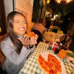 Camila Loures Instagram - Conhecendo mais um lugar q era um sonho .. Itália 🇮🇹🍕🤌🏽 quem ta acompanhando os stories dessa viagem??? ❤️ Veneza, Itália