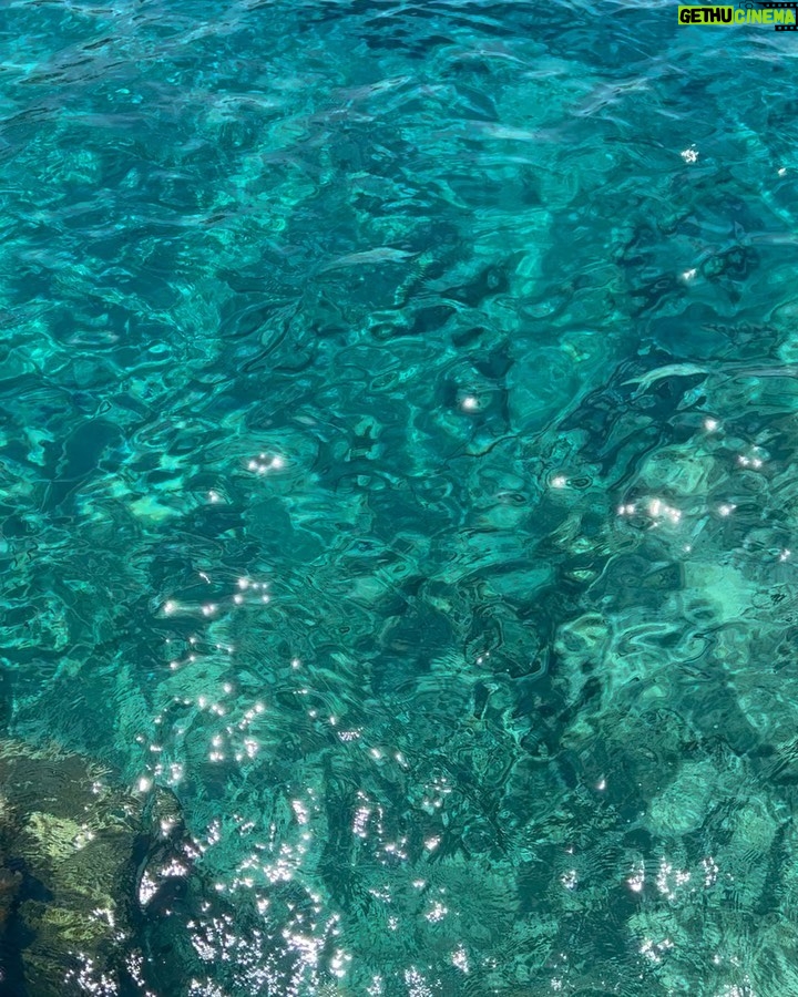 Camila Sodi Instagram - Folegandros , estoy enamorada de ti 💘🇬🇷 Folégandros, Kikladhes, Greece