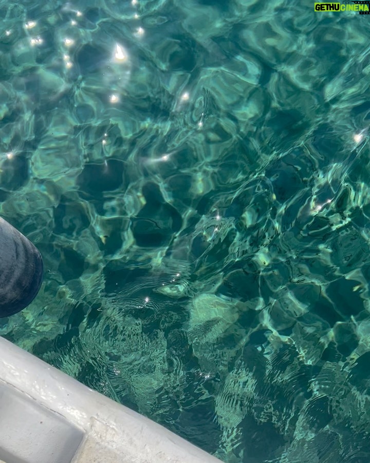 Camila Sodi Instagram - Folegandros , estoy enamorada de ti 💘🇬🇷 Folégandros, Kikladhes, Greece