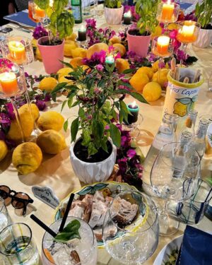 Camila Sodi Instagram - 🍋el limón mas grande que he visto en mi vida 🇮🇹🤍 (si la vida te da limones …. que sean unos limonsooootes)